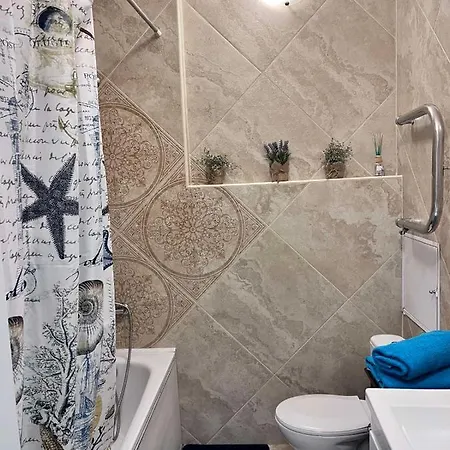 Apartment In Citycenter On Repina 4